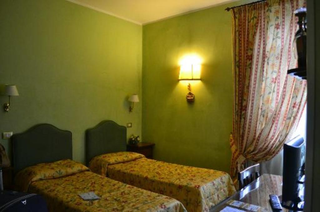Piccola Bed & Breakfast 3*