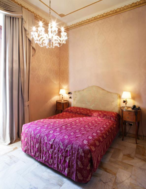 Piccola Bed & Breakfast 3*